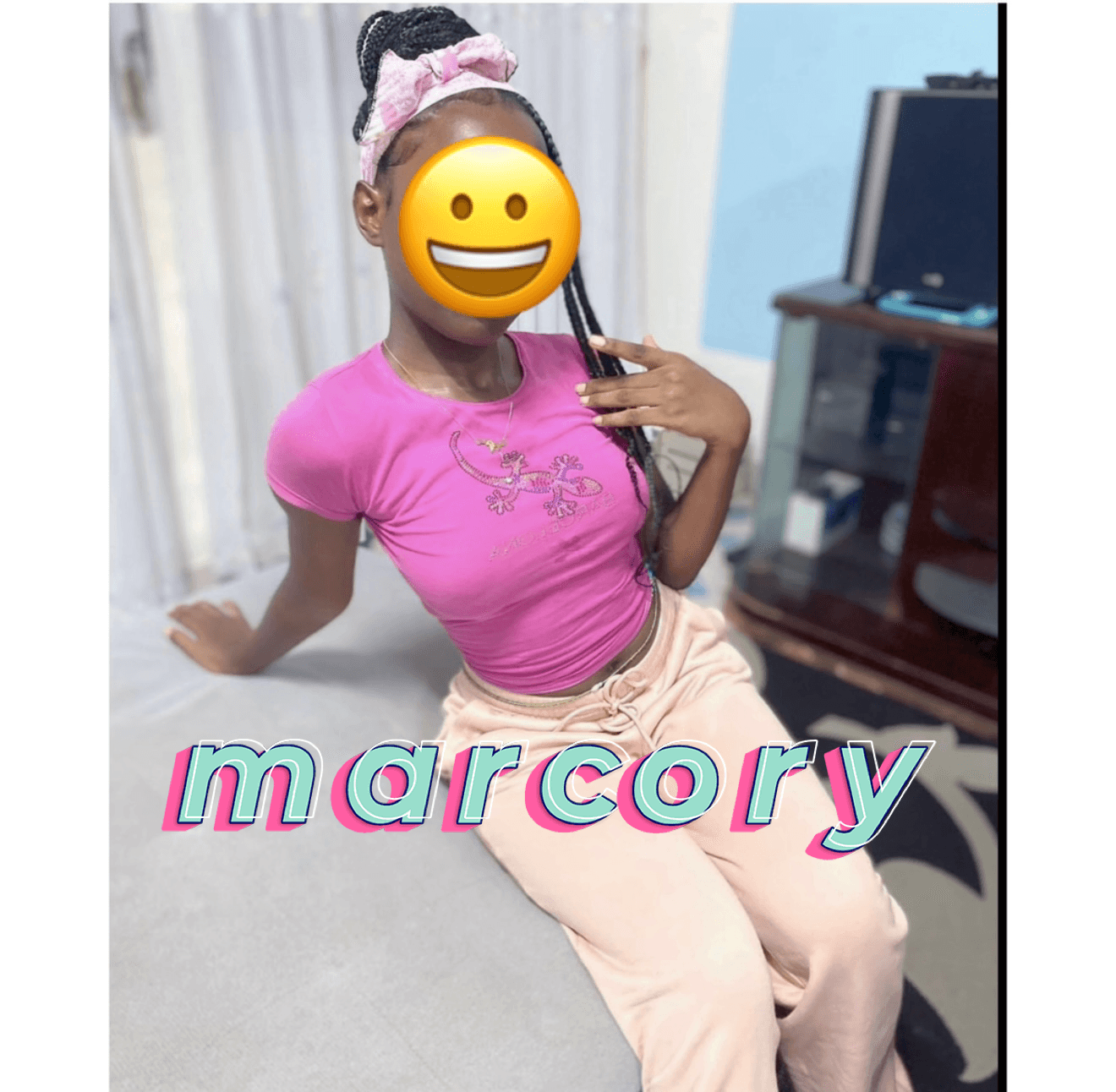 Marcory gamine 19ans reçois ou deplace baiise sansbcapote 