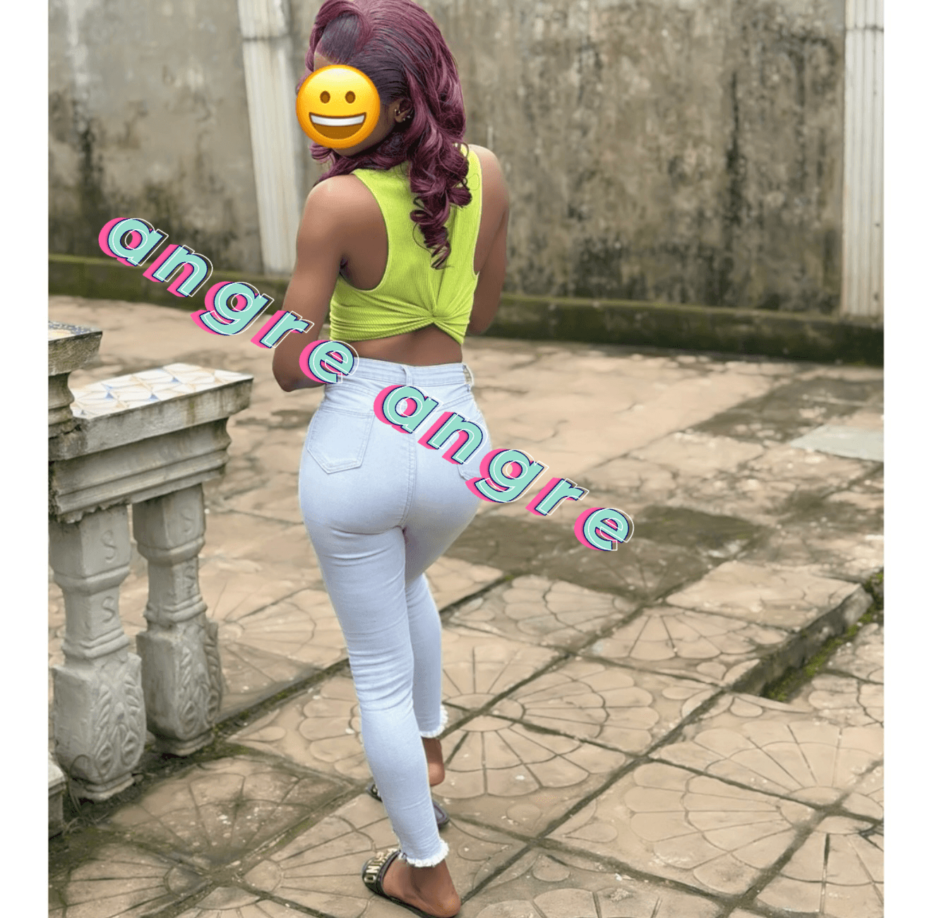 Belle fille à Angré 7eme tranche reçois ou deplace 