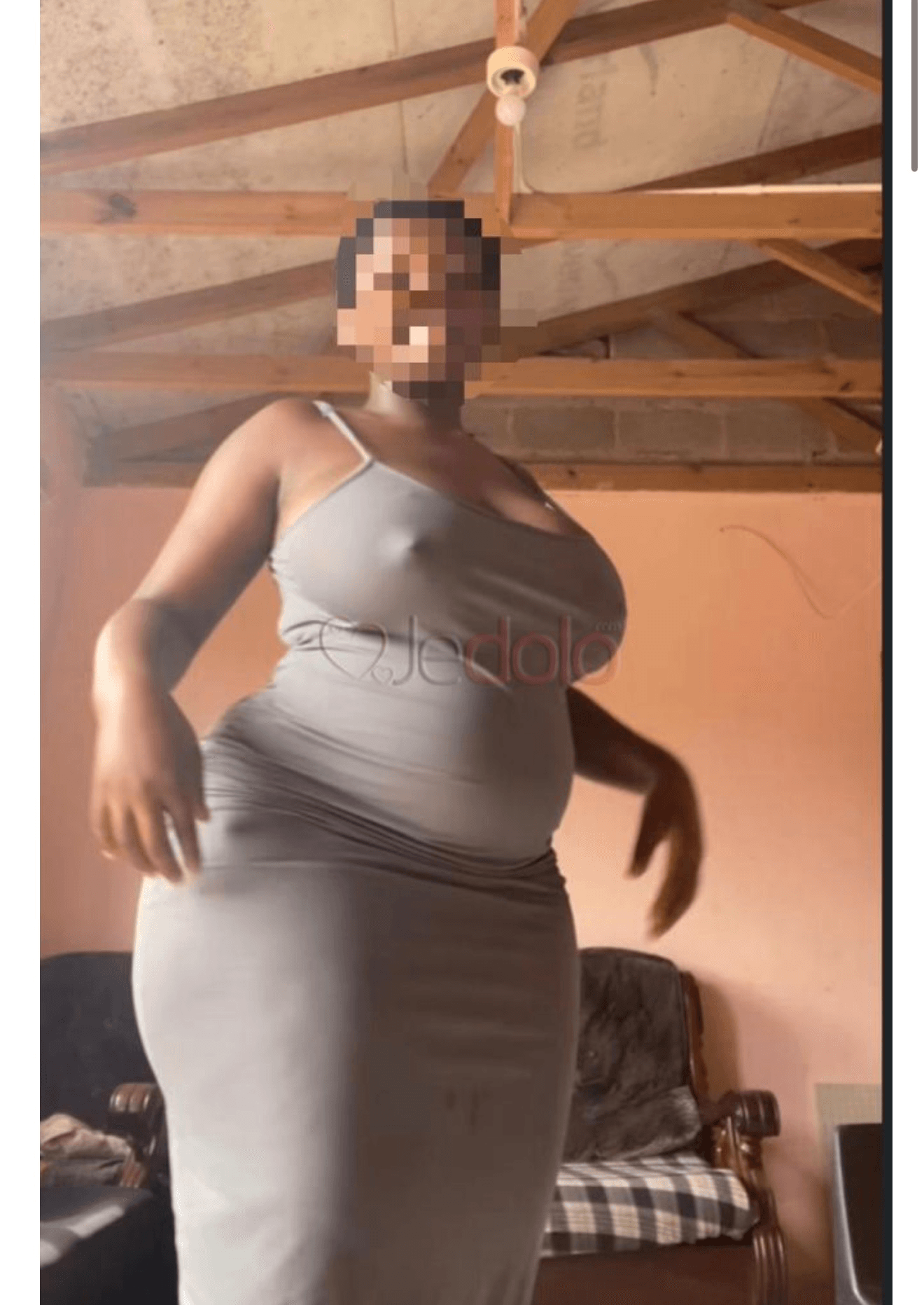 Nouvelle fille gros cuit qui pisse beaucoup baizz sans capot jouir dedans déplac