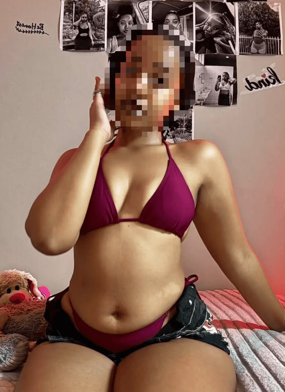 Nouvelle fille con doux bien mouillée baizz sans capot déplacement 