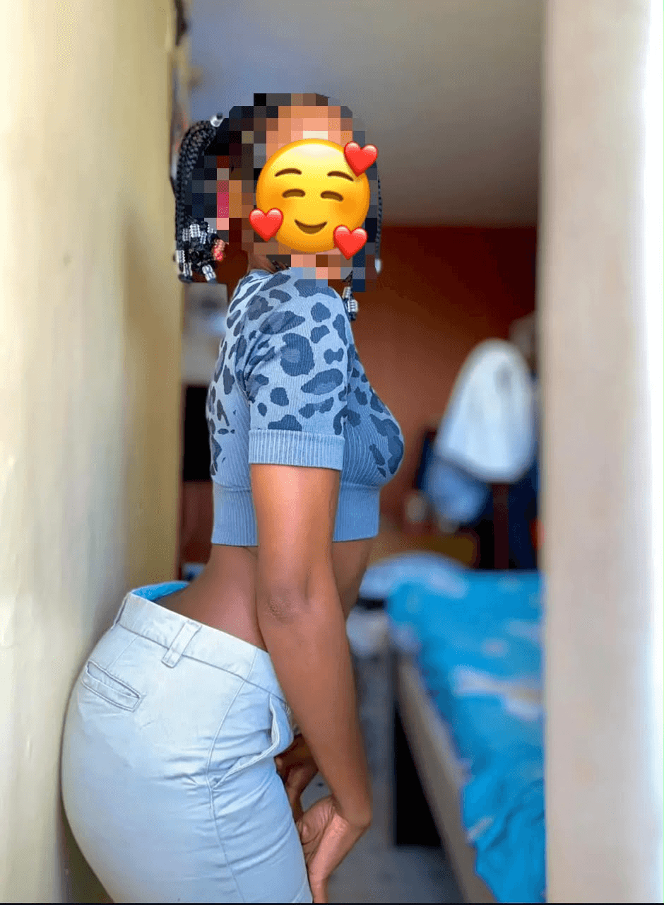 Faya fille 19 ans baizz sans capot reçois déplacement dormant